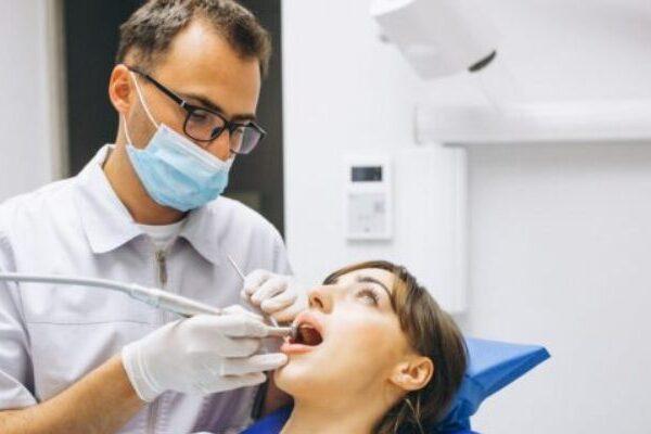 Factors To Consider When Choosing A Cosmetic Dentist In Ealing